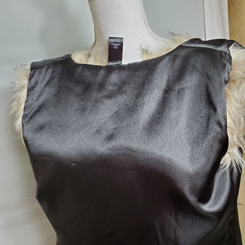 Mixit Faux Fur Lined Sleeveless Vest Sz S… - Picture 8 of 8
